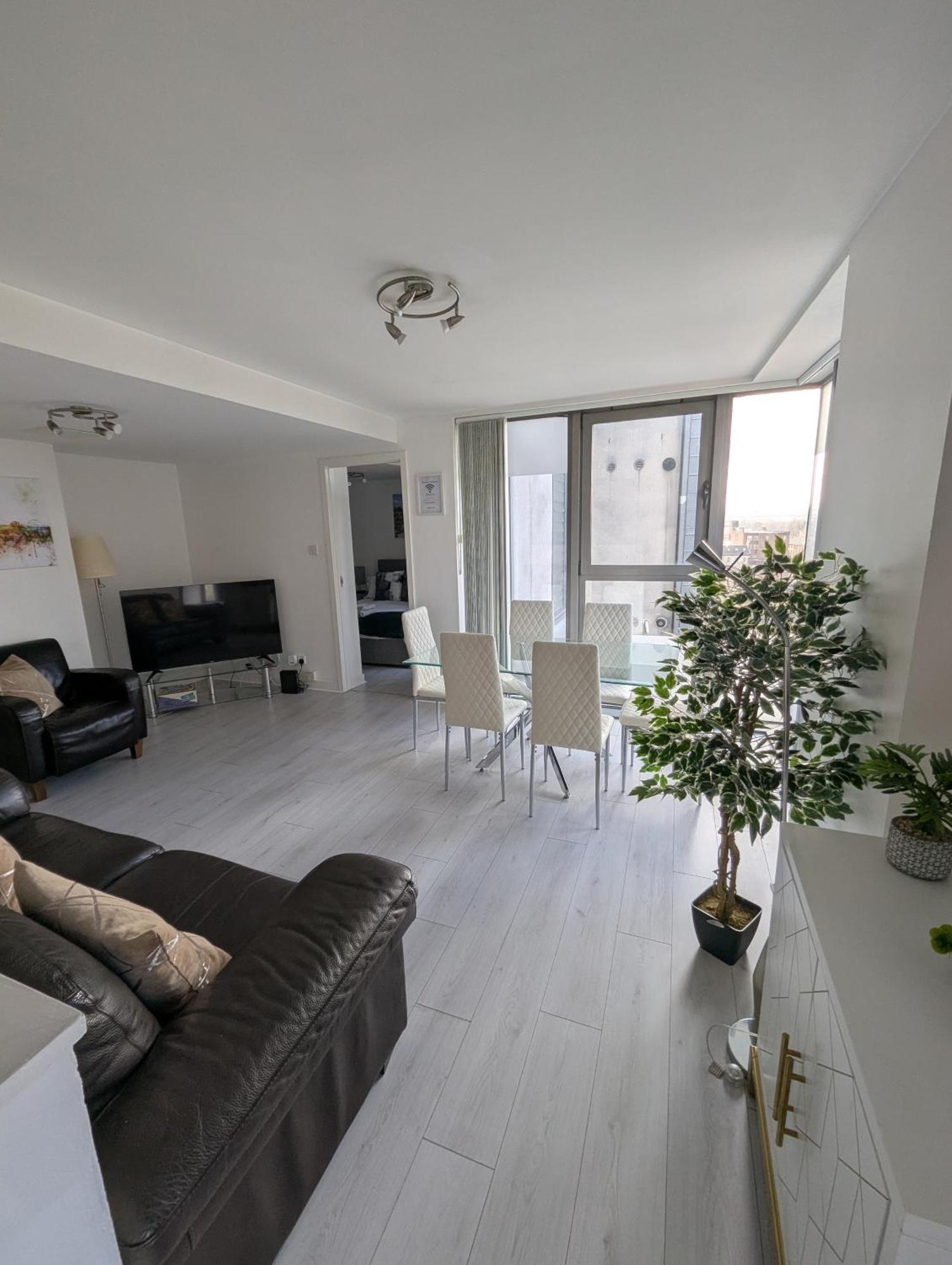 Glasgow City Centre Waterfront Apartment Eksteriør bilde