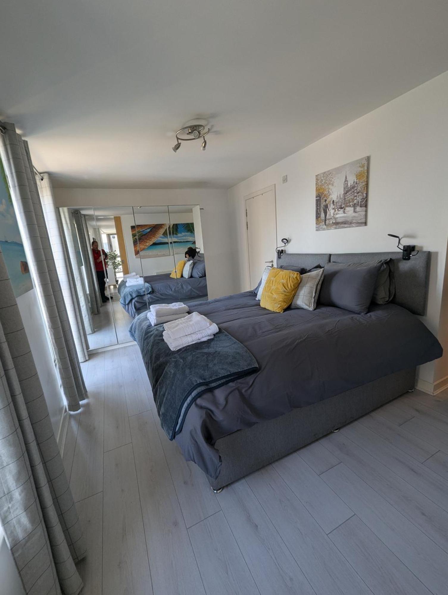 Glasgow City Centre Waterfront Apartment Eksteriør bilde